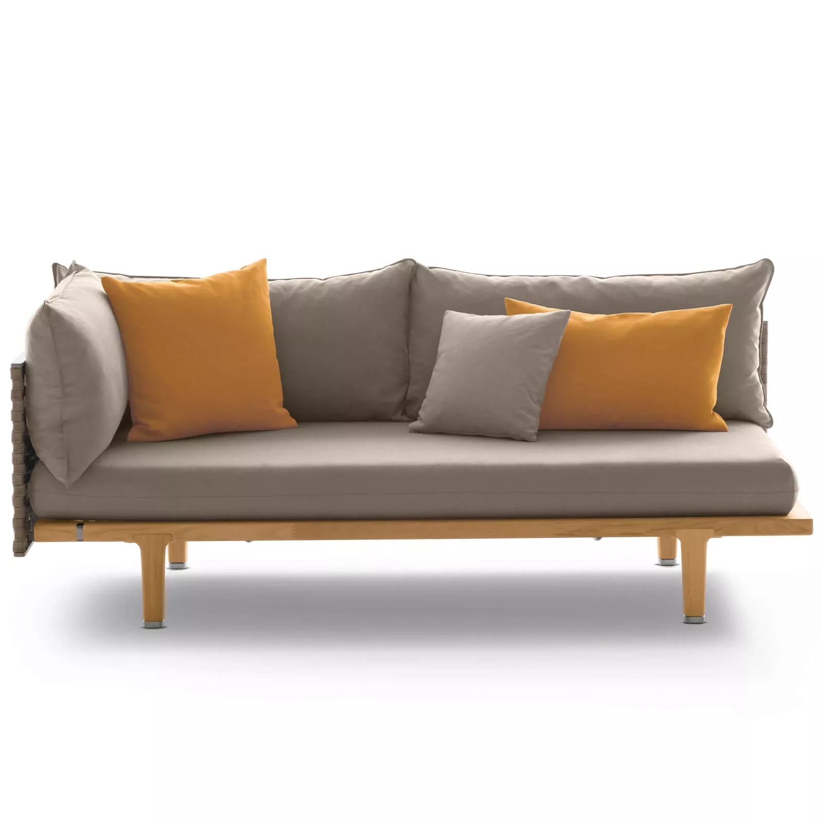 Dedon Sealine 2er Sofa in Beige mit zwei orangefarbenen und einem beigen Kissen ohne Hintergrund