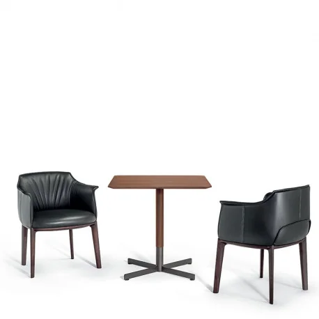 Ästhetisch ansprechend und funktiona Das Beistelltischchen Bob bereichert jeden Raum mit raffinierter Einfachheit