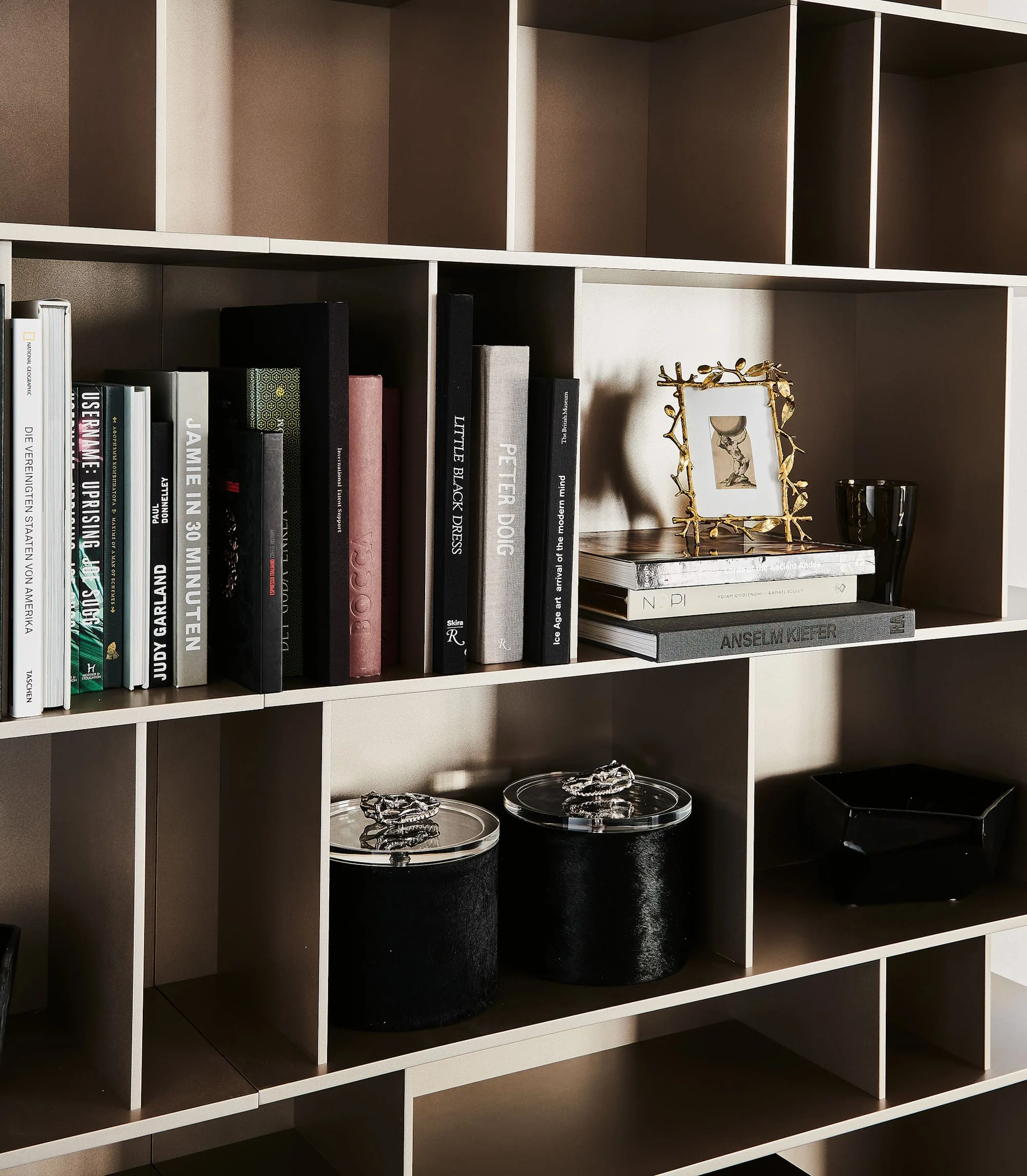 Cattelan_Italia_WALLY_mood_detail