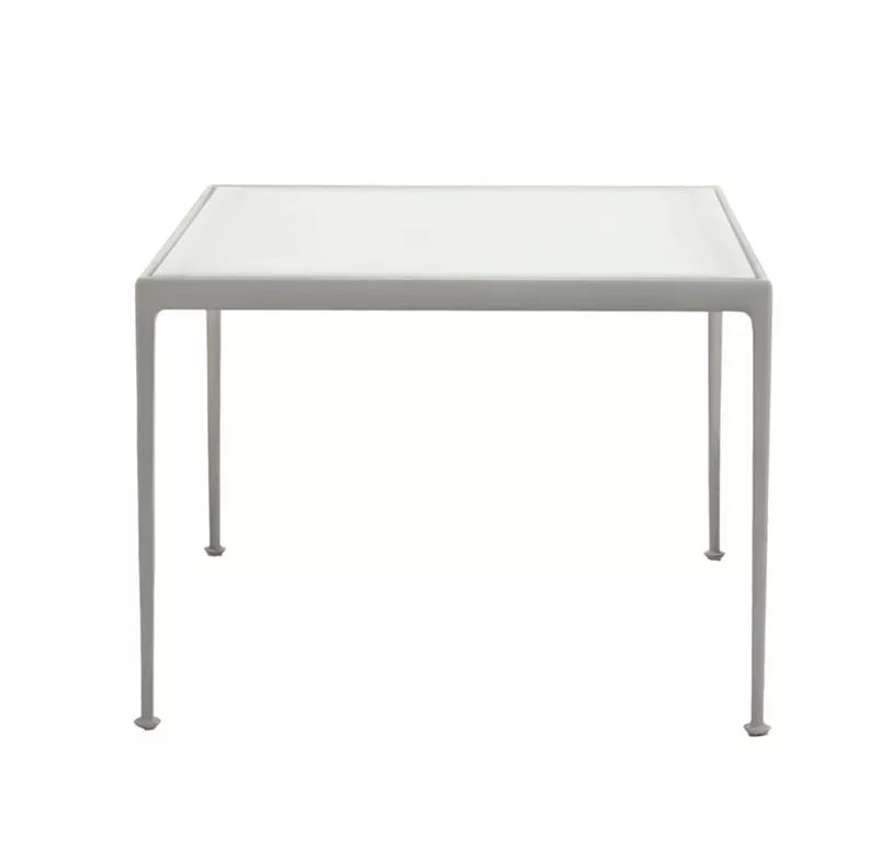 Knoll Studio 1966 Collection Esstisch quadratisch in Weiß ohne Hintergrund