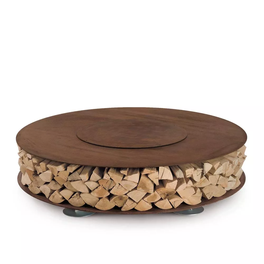 AK47 Zero Feuerstelle 150 cm Gartenkamin mit Holzscheiten ohne Hintergrund