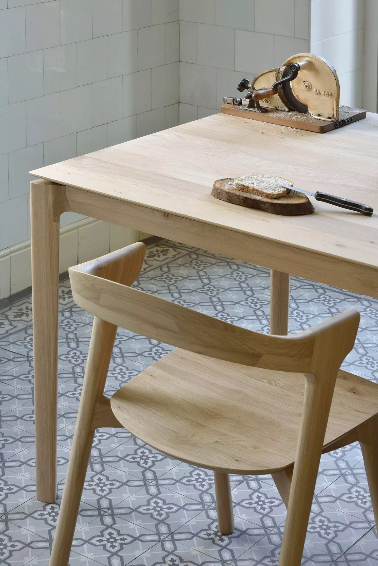 Ethnicraft_Eiche_Bok_Esstisch_51499_3_1920x1920