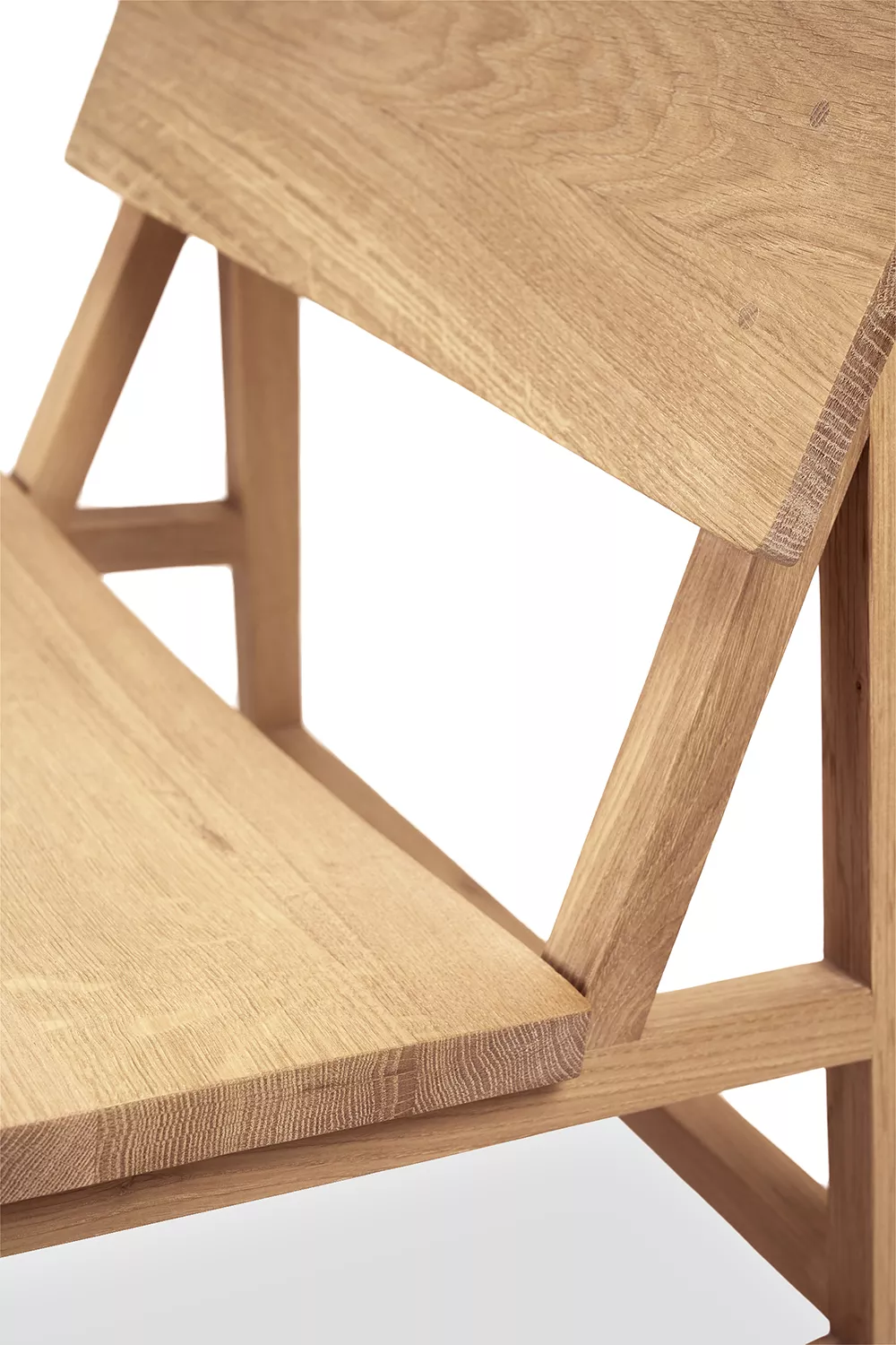 Ethnicraft_50686_Oak_N2_lounge_chair_det