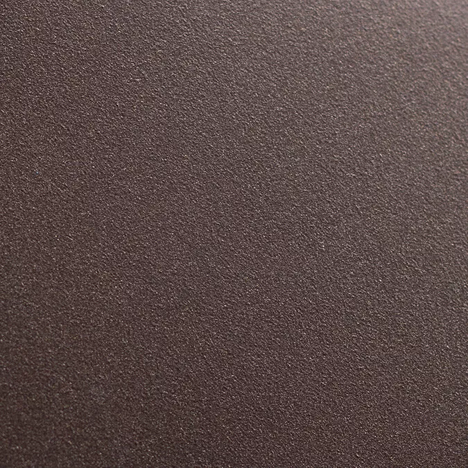 Dunkelbraun beschichtet