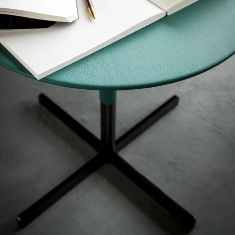 Ästhetisch ansprechend und funktiona Das Beistelltischchen Bob bereichert jeden Raum mit raffinierter Einfachheit