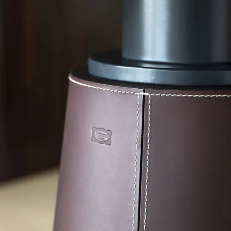 Der Marmortisch Mesa Due ist eine wahre Verschmelzung von Eleganz und Funktionalität