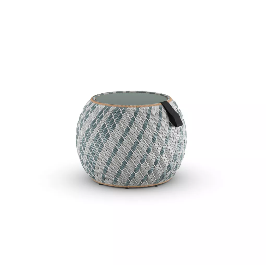 Dedon Dala Beistelltisch 60 cm in einem modernen Design mit geflochtenem Muster und Glasplatte ohne Hintergrund