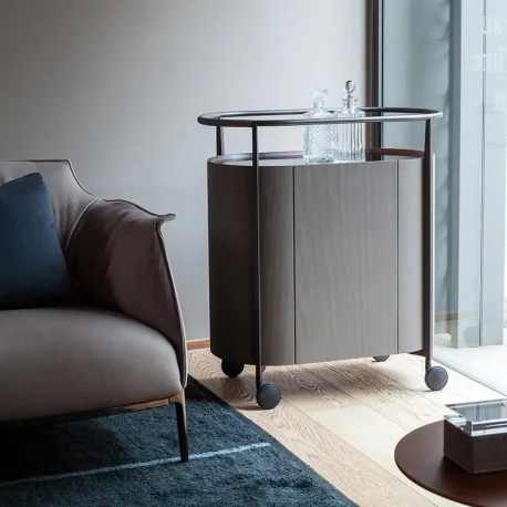 Poltrona Frau Mi Möbel sind ein elegantes und vielseitiges Möbelstück für Ihr Zuhause