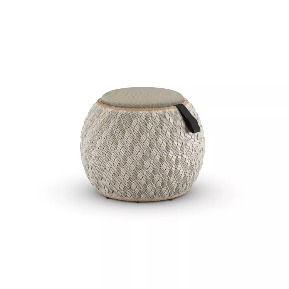 Dedon Dala Hocker in Beige ohne Hintergrund