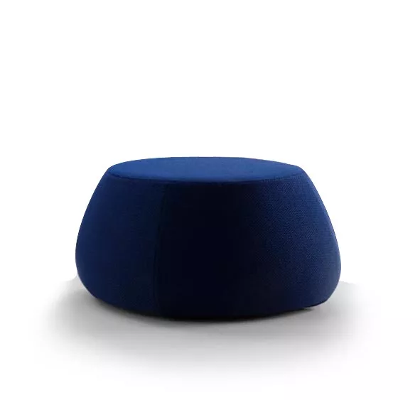 B&B Italia Fat Gartenhocker in Dunkelblau ohne Hintergrund