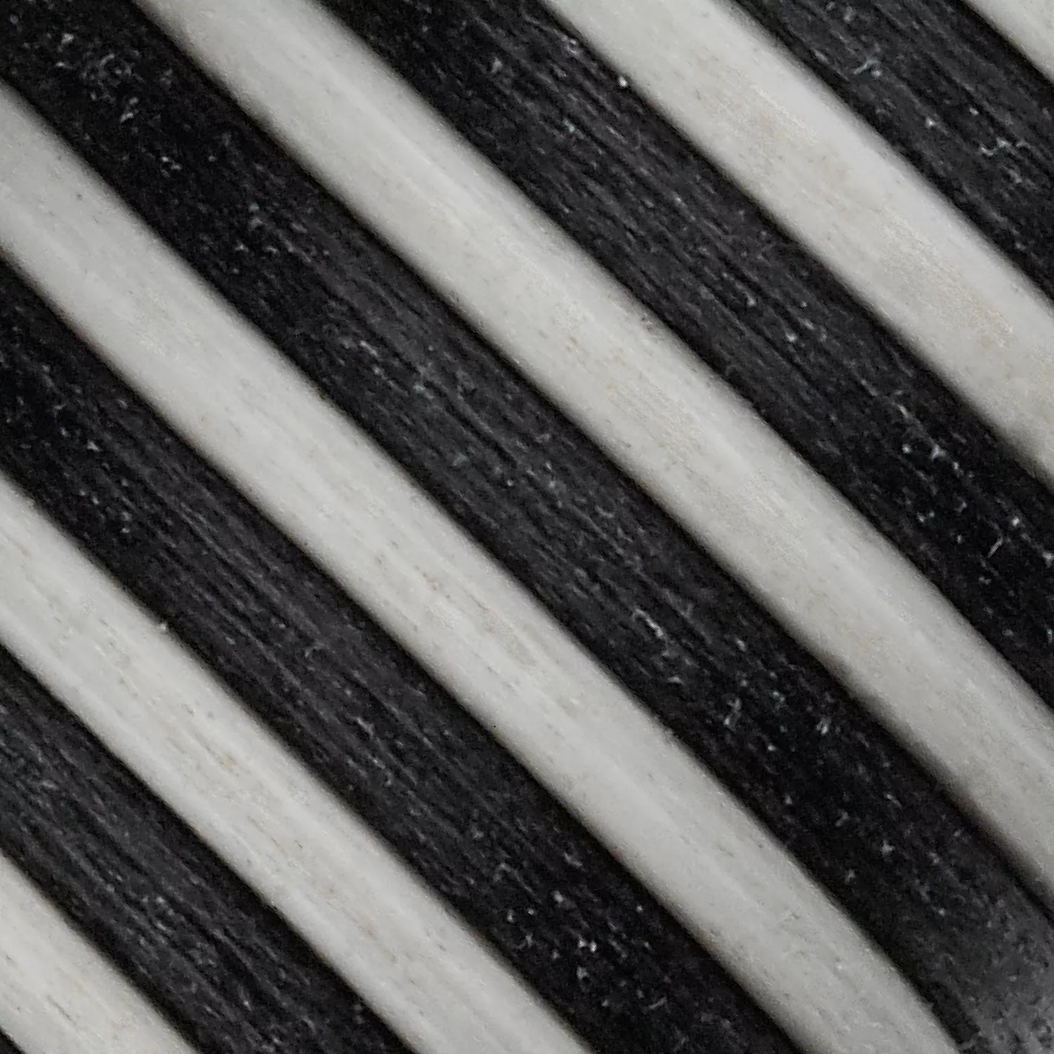 Bliss Touch 217 / Black Pepper 317