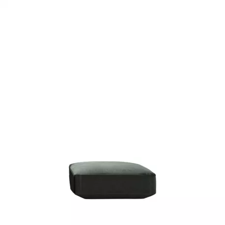 Zanotta Pianoalto Hocker in dunklem Stoff auf weißem Hintergrund.