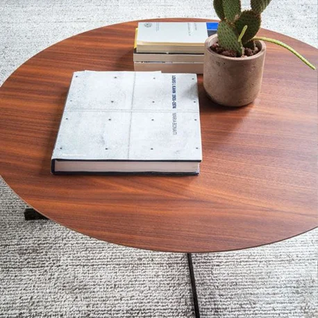 Ästhetisch ansprechend und funktiona Das Beistelltischchen Bob bereichert jeden Raum mit raffinierter Einfachheit