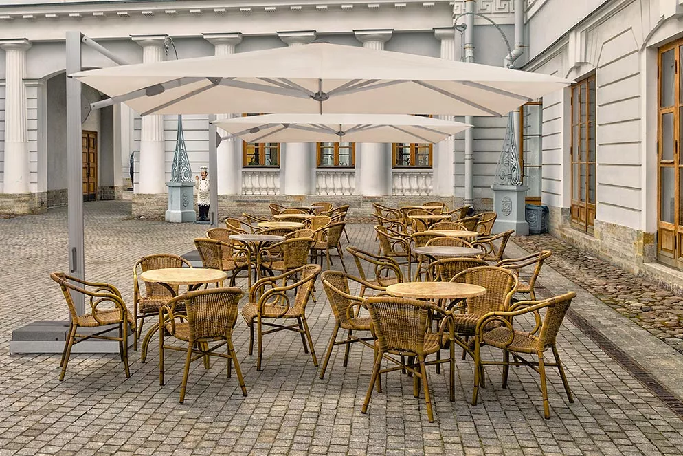 glatz_gastronomie_sonnenschirm