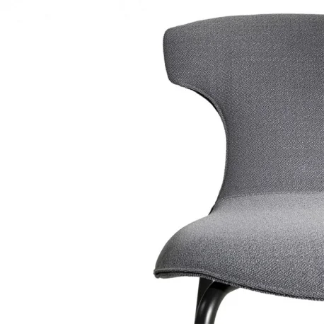 poltrona frau montera mas stuhl