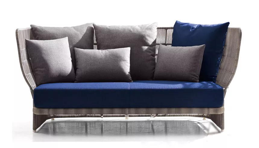 B&B Italia Canasta 13 Outdoor Gartensofa 194 cm in Grau und Blau ohne Hintergrund