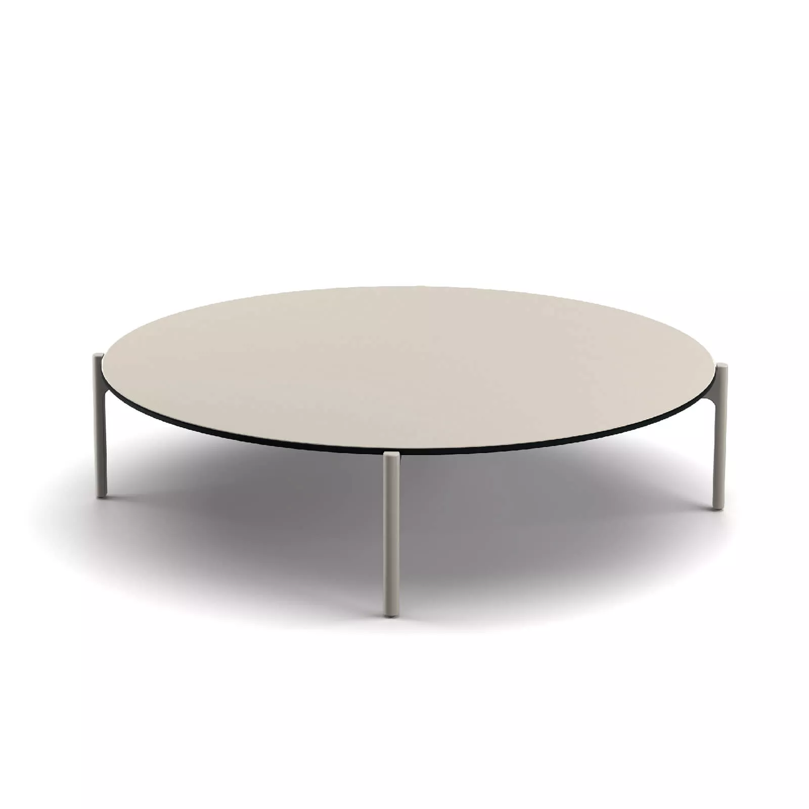 Dedon Izon Kaffeetisch 111 cm rund in Beige auf weißem Hintergrund