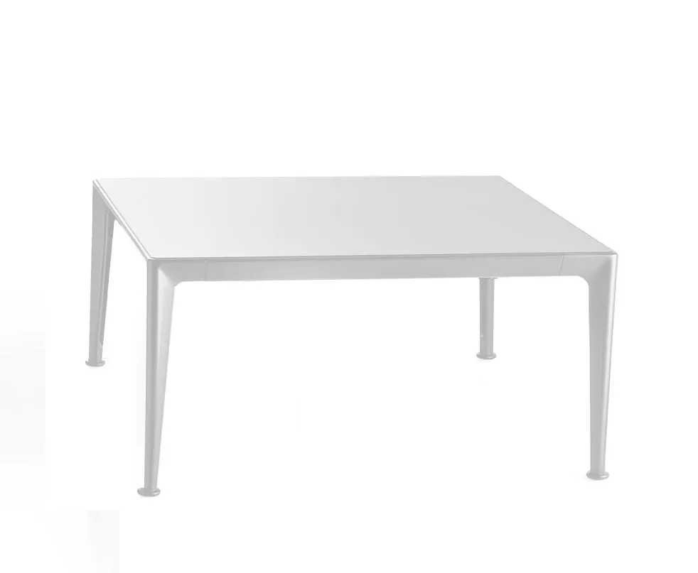B&B Italia Mirto Outdoor Loungetisch 90x90 cm mit Tischplatte aus Aluminium oder Iroko ohne Hintergrund