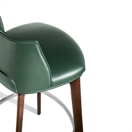 Die Archibald Möbel sind in Pelle Frau Leder oder abnehmbarem Stoff erhältlich mit Kontrastnähten in der Lederversion und Ton in Ton Nähten in der Stoffversion