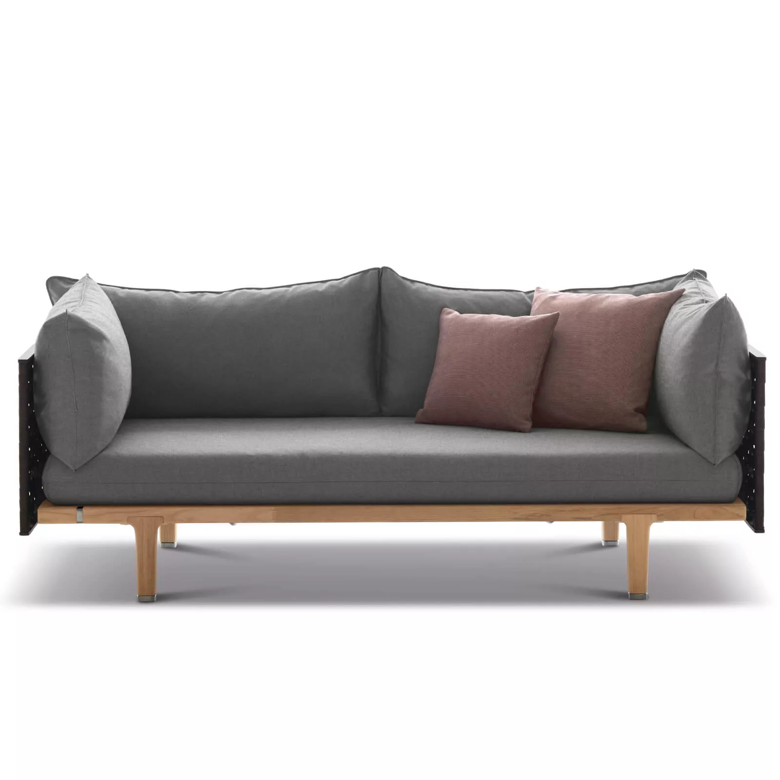 Dedon Sealine 2er Sofa in Grau mit zwei braunen Kissen auf hellem Holzgestell ohne Hintergrund