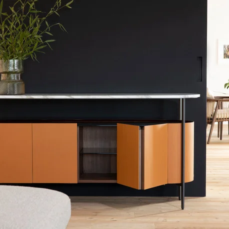 Poltrona Frau Mi Möbel sind ein elegantes und vielseitiges Möbelstück für Ihr Zuhause