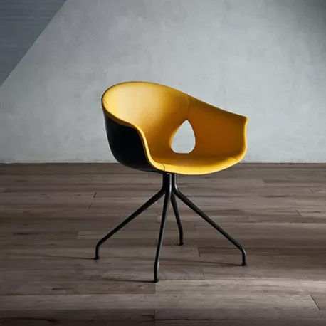 Die_Ginger_Kollektion_verspricht_maximalen_Komfort_Die_Formen_sind_sowohl_geschwungen_als_auch_äußerst_grafisch_und_sorgen_für_eine_harmonische_Verbindung_zwischen_der_Schale_und_der_Basis