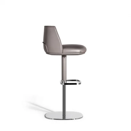 Die Archibald Möbel sind in Pelle Frau Leder oder abnehmbarem Stoff erhältlich mit Kontrastnähten in der Lederversion und Ton in Ton Nähten in der Stoffversion