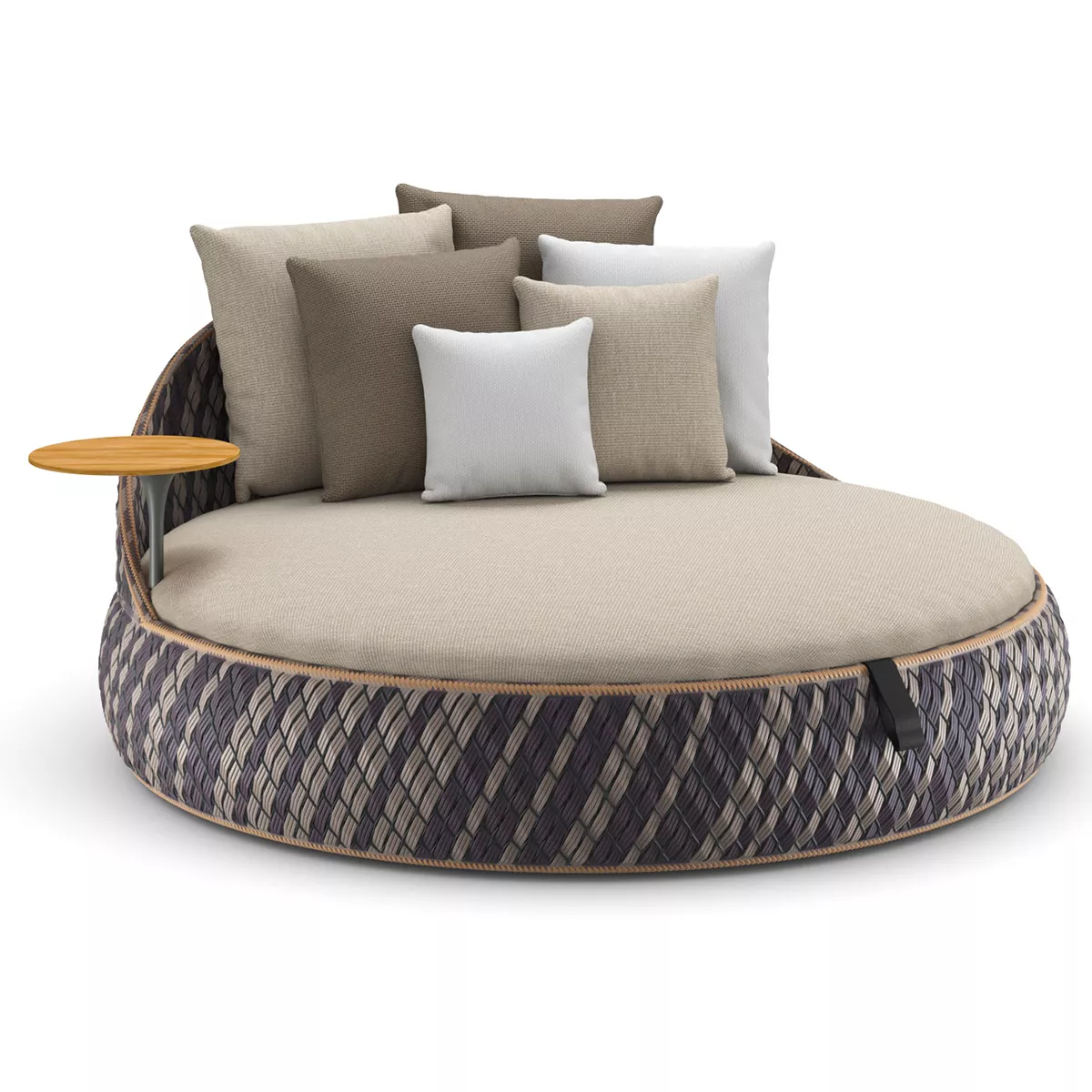 Dedon Dala Loveseat in runder Form mit mehreren Kissen und einem kleinen seitlichen Tisch ohne Hintergrund