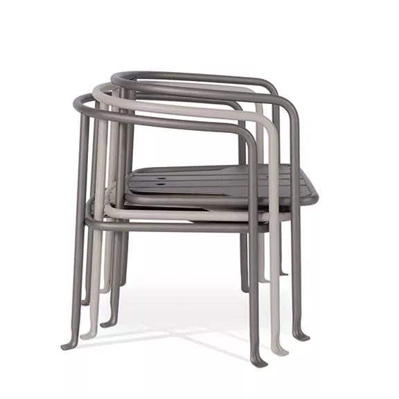 B&B Italia Borea Gartenstuhl kleiner Sessel 69 cm in gestapelter Ansicht ohne Hintergrund