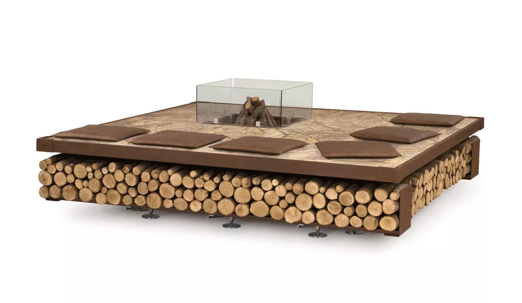 AK47 Opera Feuerstelle 200 cm quadratische Feuerstelle mit Holzlager und Sitzkissen auf einer technischen Zeichnung ohne Hintergrund