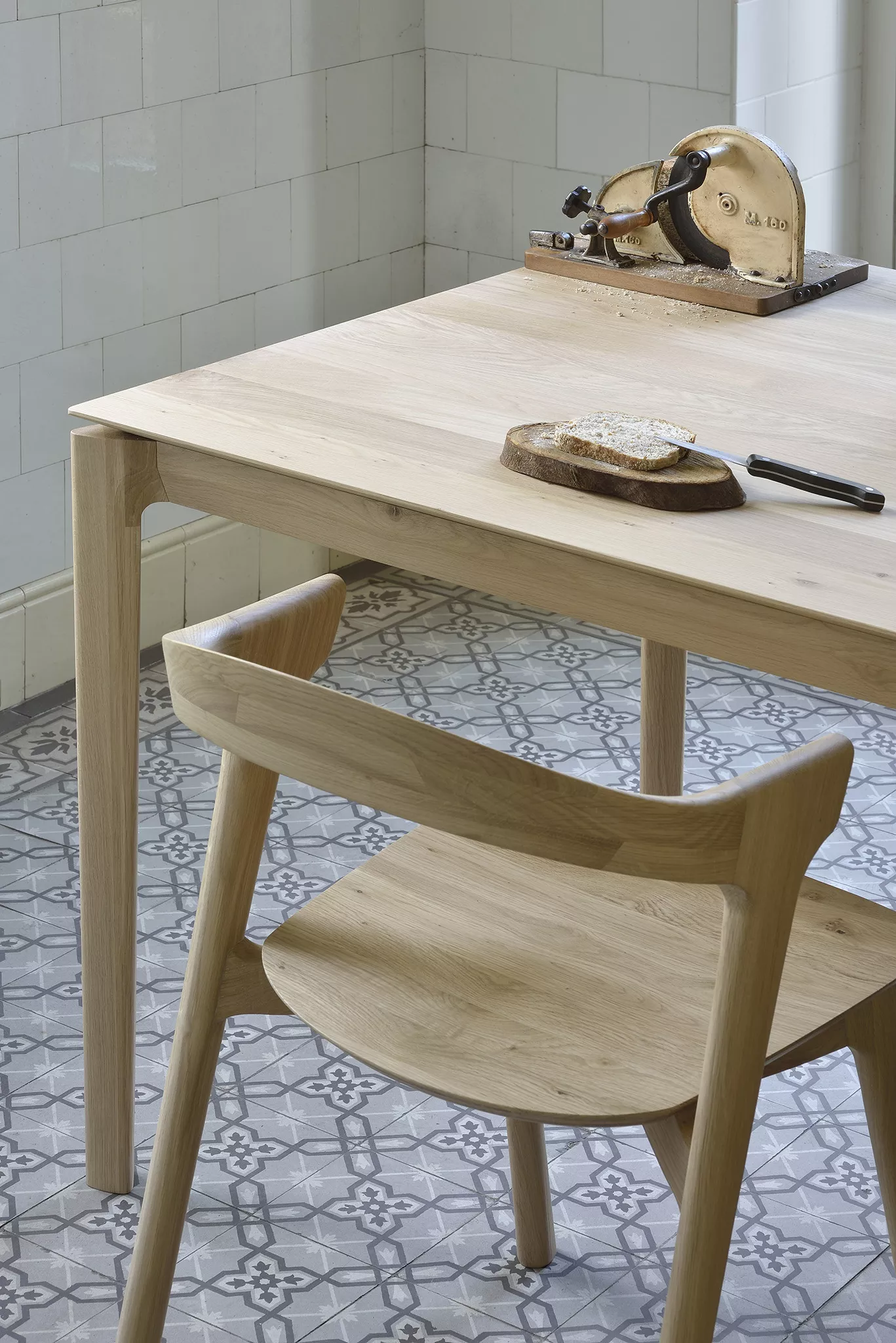 Ethnicraft_51490_Oak_Bok_chair_3_