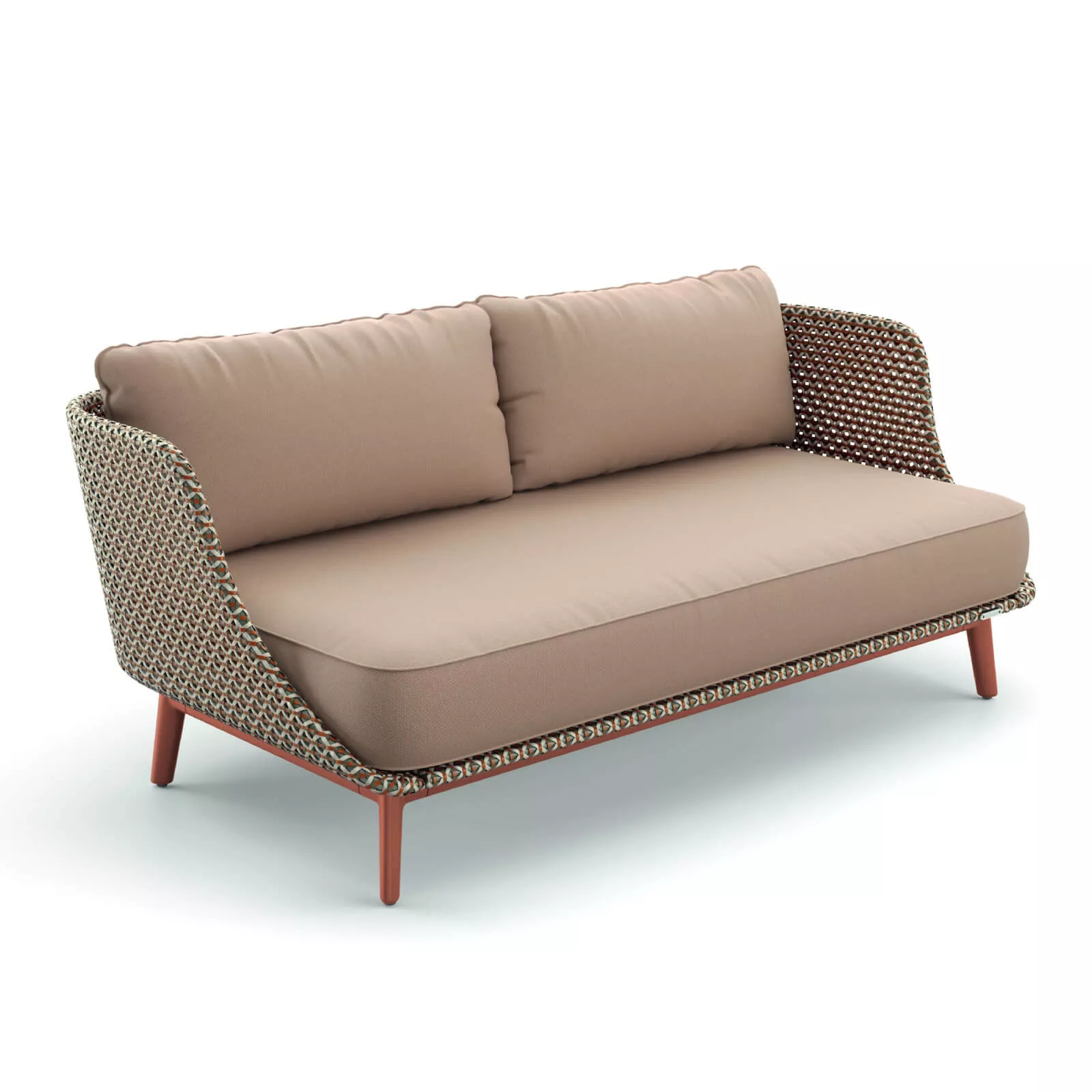 Dedon Mbarq 3er Sofa in Terracotta und Chestnut auf weißem Hintergrund