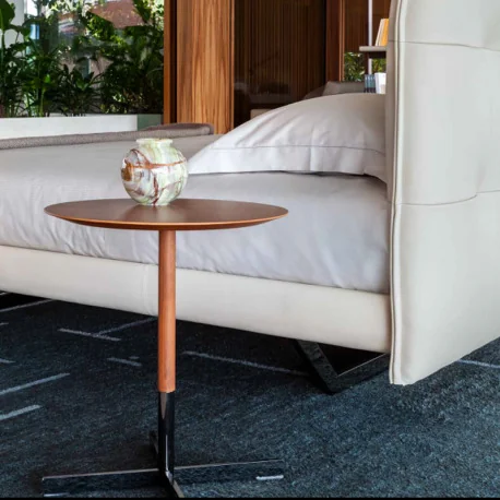 Ästhetisch ansprechend und funktiona Das Beistelltischchen Bob bereichert jeden Raum mit raffinierter Einfachheit