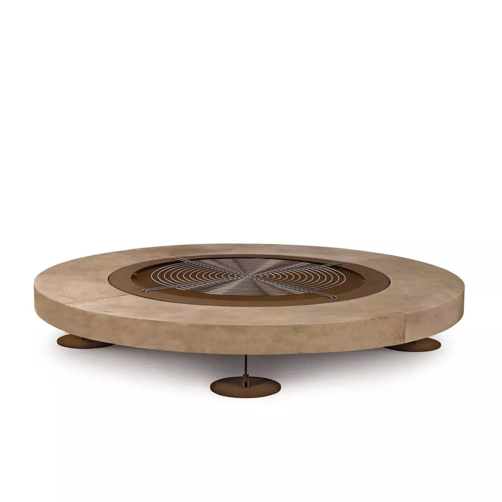 AK47 Rondo Feuerstelle aus Santafiora Trachyt und Stahl 206 cm ohne Hintergrund