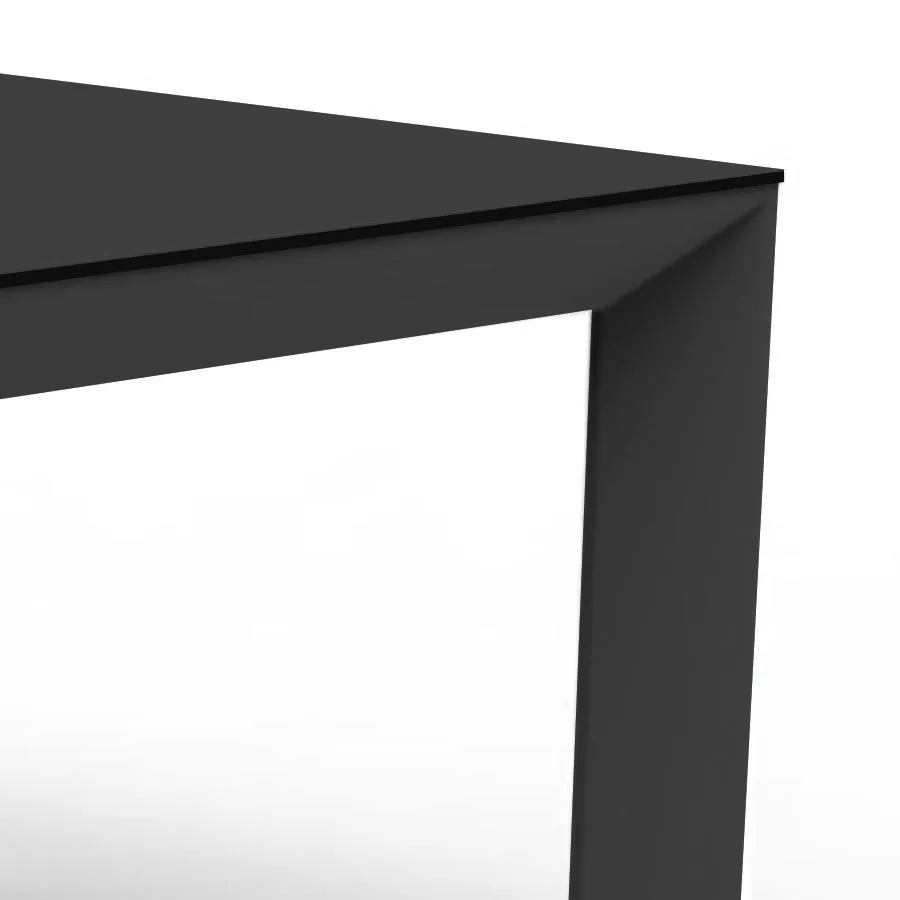 HPL Black | Black Edge