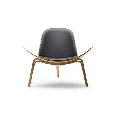 Carl Hansen CH07 Shell Chair