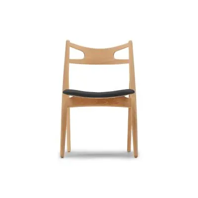 Carl Hansen CH29P Sawbuck Chair