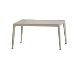 B&B Italia Mirto Outdoor Loungetisch mit Tischplatte aus Aluminium ohne Hintergrund