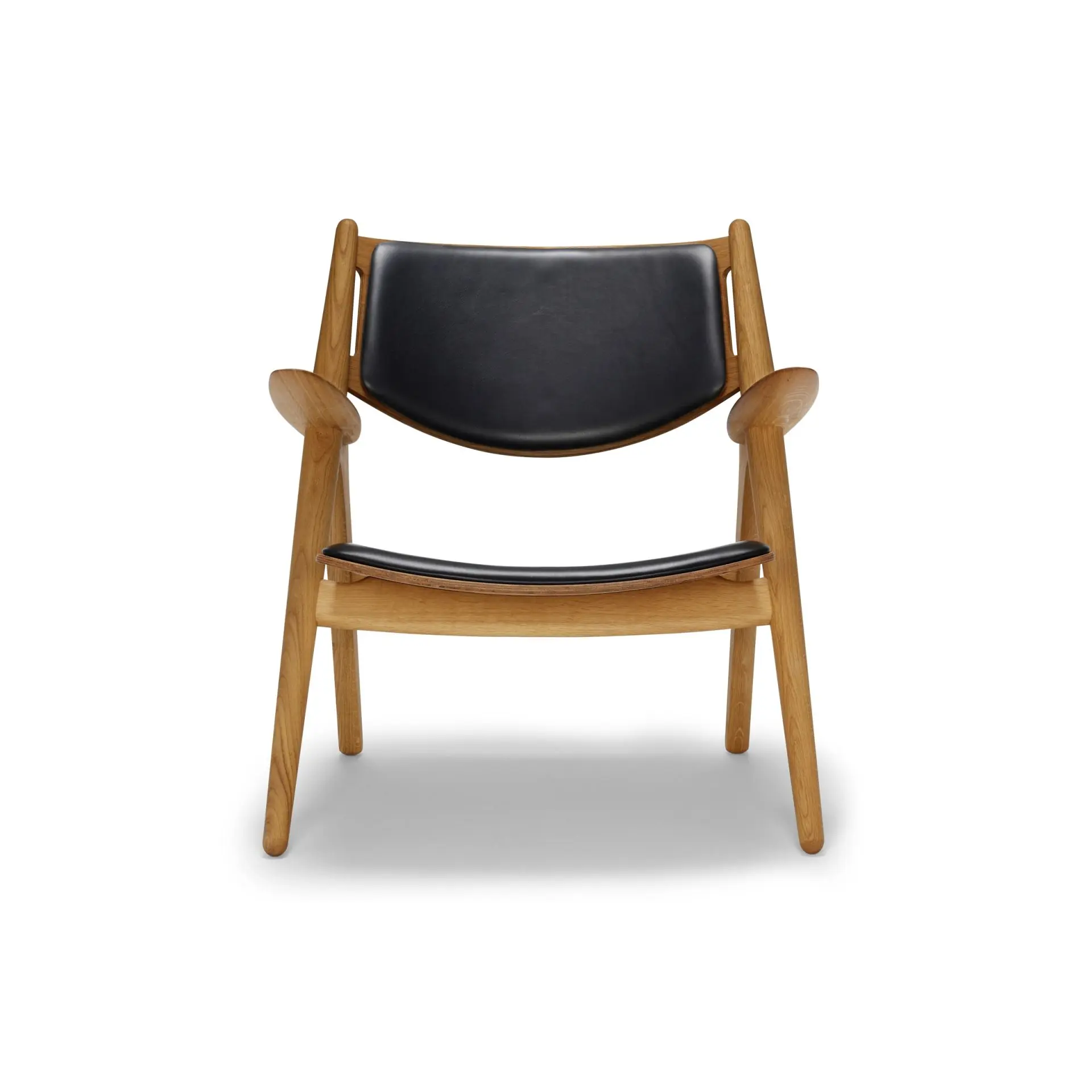 Carl Hansen CH28P Lounge Chair