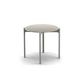 Dedon Izon Beistelltisch 54 5 cm in hellem Design ohne Hintergrund