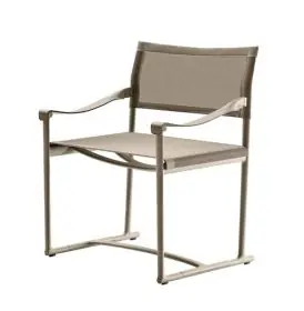 B&B Italia Mirto Outdoor Armlehnstuhl in Beige ohne Hintergrund