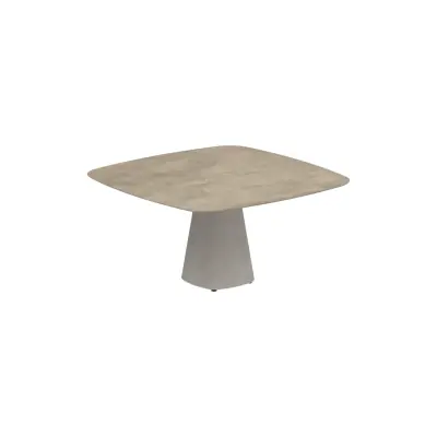 Royal Botania Conix table de jardin • Squircle • 150 × 150 cm